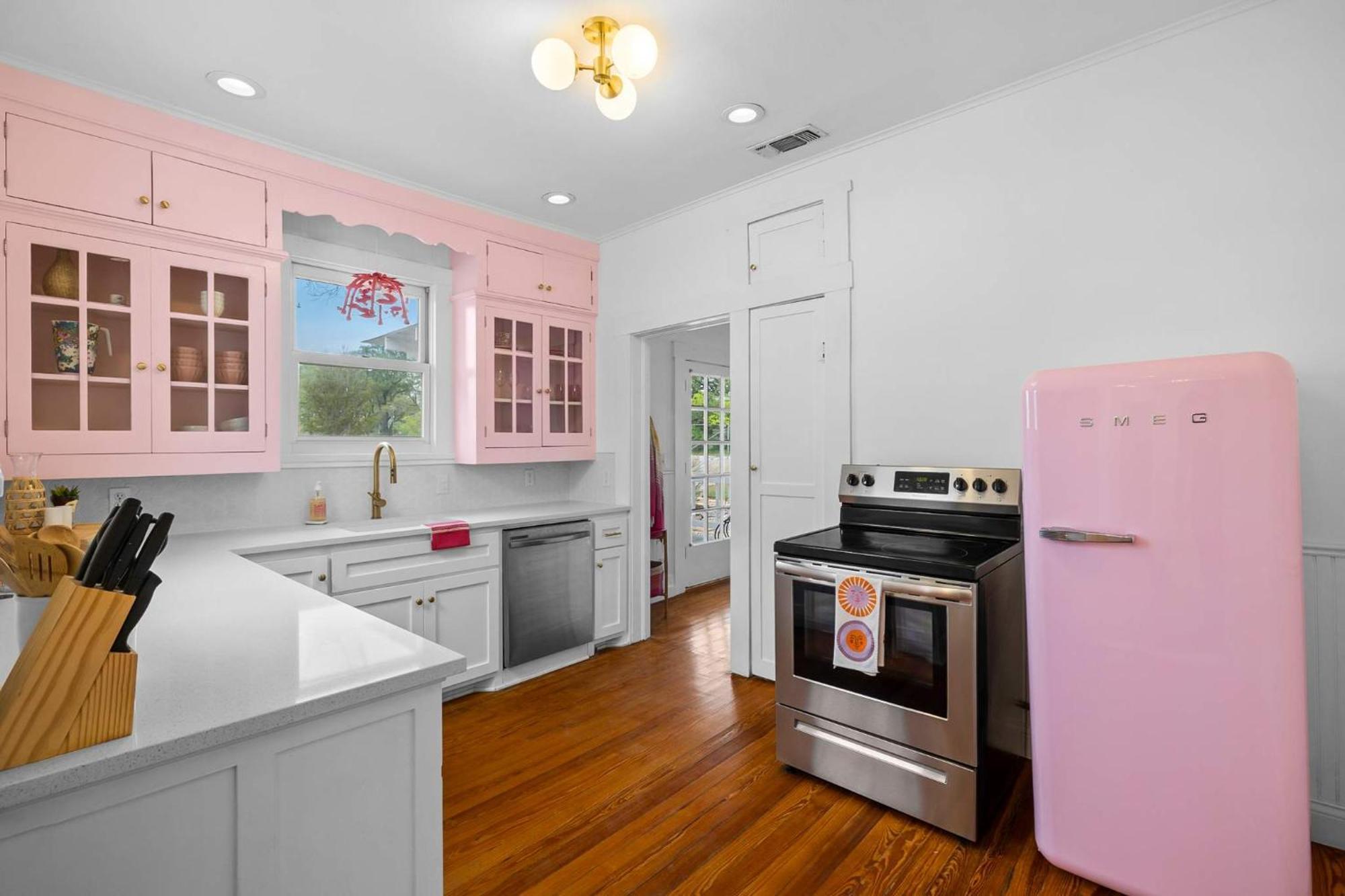 הוילה פרדריקסברג Pink Duchess - Mins To Main Hot Tub & Fire Pit מראה חיצוני תמונה
